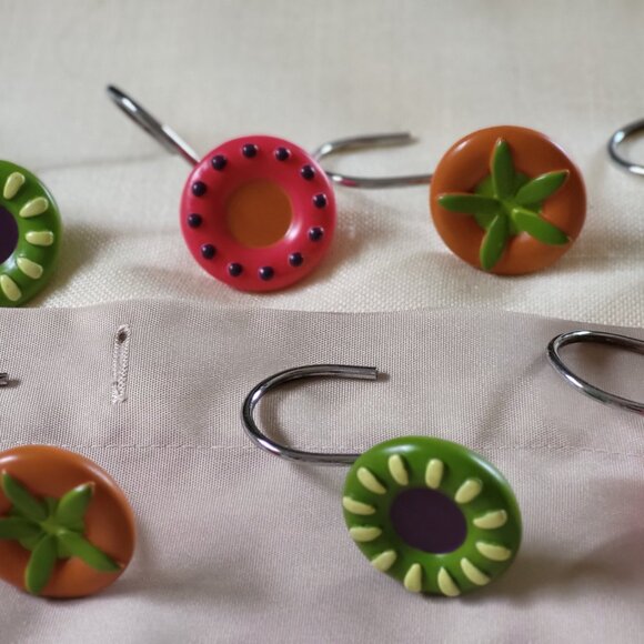 Boho Style Shower Curtain with 12 Matching Hooks - Pre-owned VGC - Picture 4 of 6